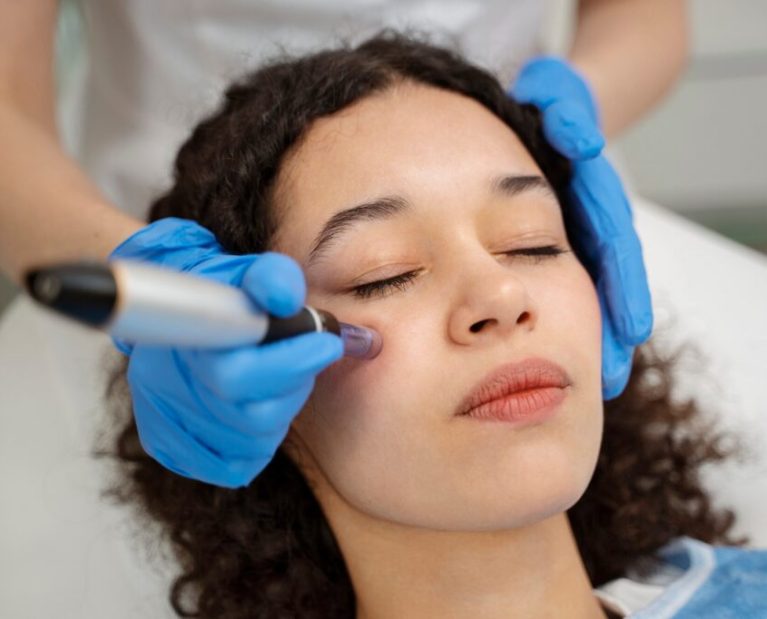 patient-undergoing-microneedling-procedure_23-2149374054-1024x682